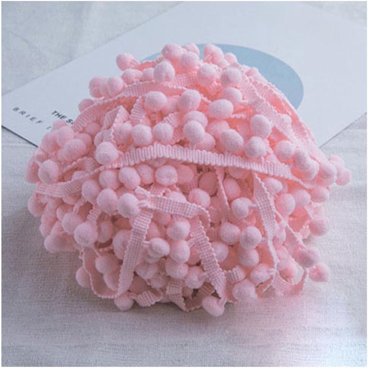 Kleurrijk Pom Poms Kwast Borte Kantenband met 1,2 cm Pompons Bommelboord Pomponband Kwast Trim Band voor Knutselen Naaien Kleding Thuis Decoreren Roze#1 20 Meter