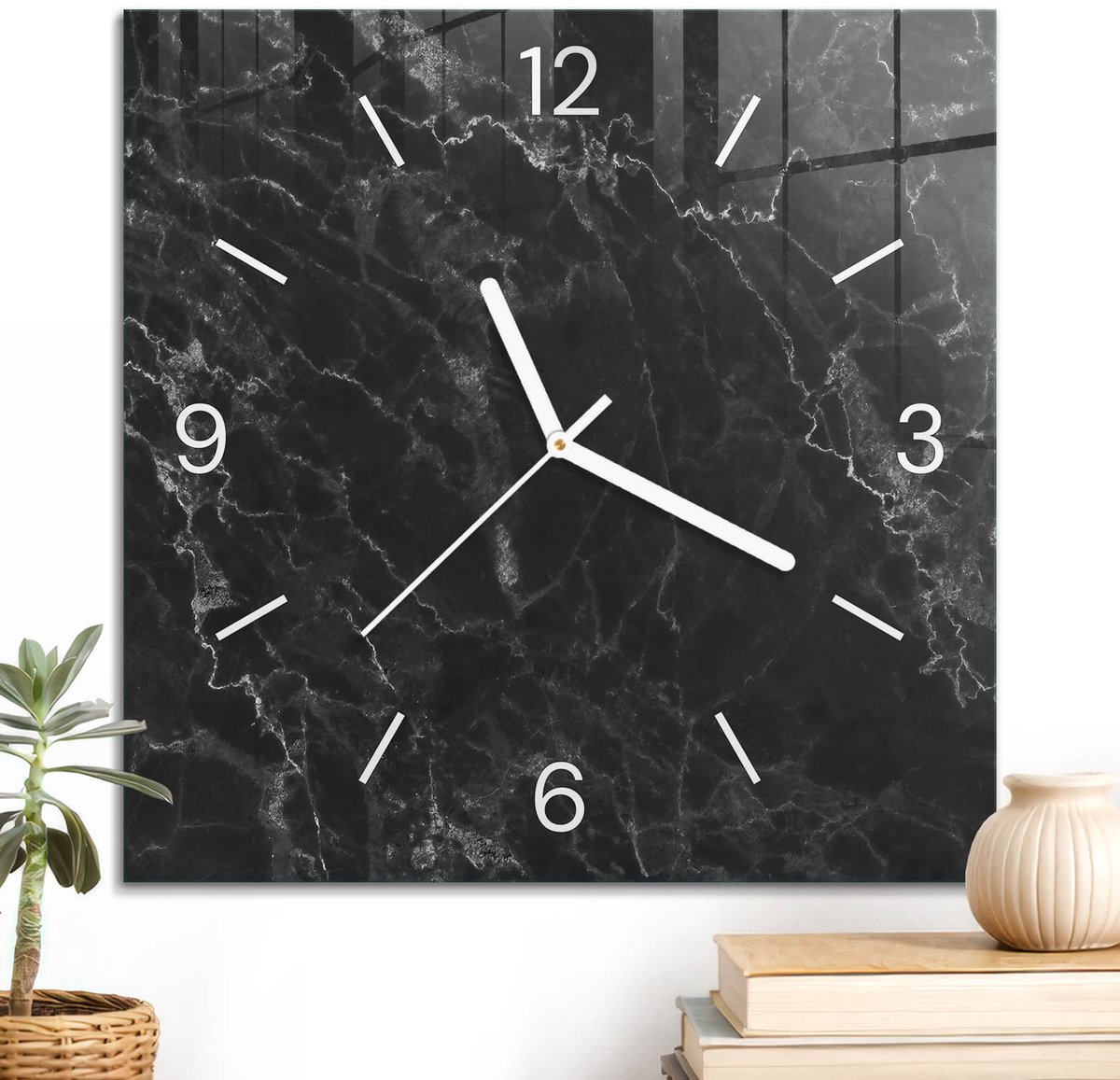 ArtPrintCave Zwart Glazen Klok - 30x30 cm - Wandklok Vierkant - Zwart Marmer Wandklok Keuken - Abstractie Unieke Klok - Witte Klokwijzers