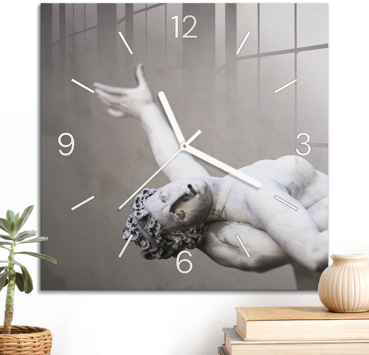 ArtPrintCave Wit Glazen Klok - 30x30 cm - Wandklok Vierkant - Klassieke Sculptuur Wandklok Keuken - Mensen Unieke Klok - Witte Klokwijzers