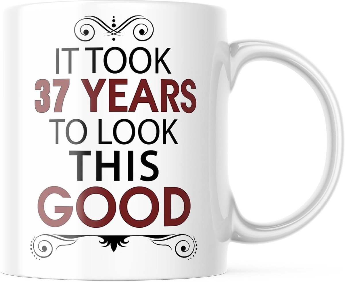 37e Verjaardag Mok | Koffiekop 'It Took 37 Years' | Cadeau voor 37 Jaar Man en Vrouw | Keramische Beker 330ml