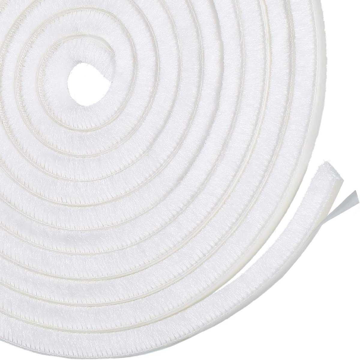 Famanu – Tochtstrip voor deuren, tochtstopper voor ramen, 9 mm (B) x 9 mm (T) x 5 meter (L) zelfklevende borstelafdichtingsstrip, luchtstopper voor deur, raam, wit