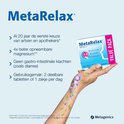 MetaRelax verpakking met een hand op de voorgrond, versierd met paarse bloemen.