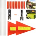 Oranje veiligheidsvlaggen met reflecterende gele band, oranje stokken en bevestigingsbeugels.