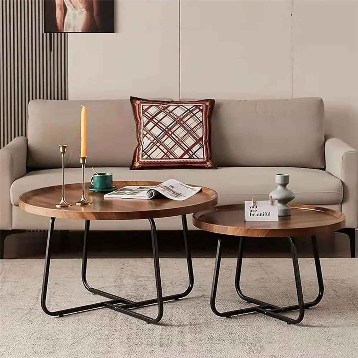 Triumpunpre Salontafel Set van 2 / Ronde Nesting Bijzettafels met Opstaande Rand - Walnoot Houtlook & Zwart Metalen Frame - Groot 71 cm & Klein 51 cm - Max. 68 kg - Voor Woonkamer & Kantoor