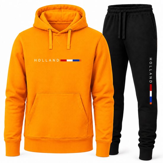 Oranje hoodie met 'HOLLAND' en driekleurige streepjesprint, naast een zwarte joggingbroek met 'HOLLAND' en driekleurige streepjes.