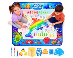 Silvergear® Water Tekenmat voor Kinderen - Extra Groot XXL 90 x 120 cm - Met 18 Accessoires - Speelmat Zonder Geknoei - Watermat - Waterspeelgoed - Speelkleed - Montessori Speelgoed - Cadeau voor Jongens en Meisjes - 3, 4, 5, 6, 7, 8, 9+ Jaar