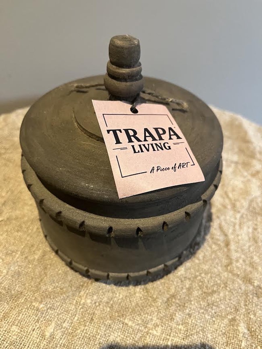 Landelijke houten voorraad pot met deksel en ribbel M- Stoer sober- woondecoratie