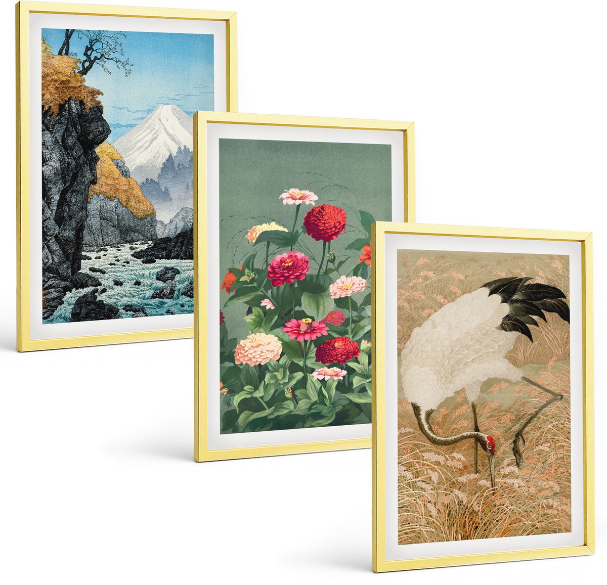 Coloray 3-Delige Schilderij Set - Strand Met Zand, Golven, Lucht En Vogels In De Lucht. - 40 x 40 cm En 40 x 60 cm - Muurdecoratie - Schilderijen Set - Woonkamer - Stijlvolle Muurdecoratie