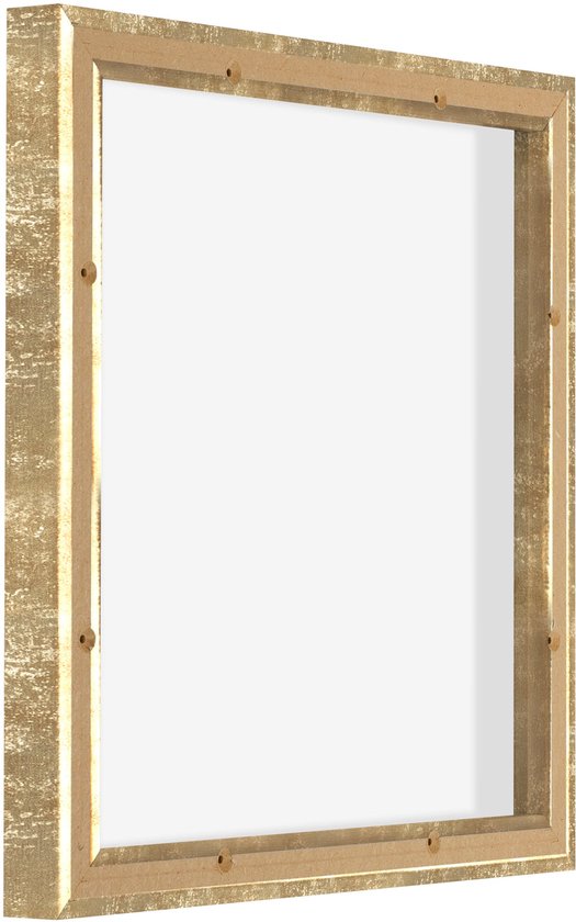 Zijaanzicht van een vierkante gouden baklijst met antieke, verweerde textuur.