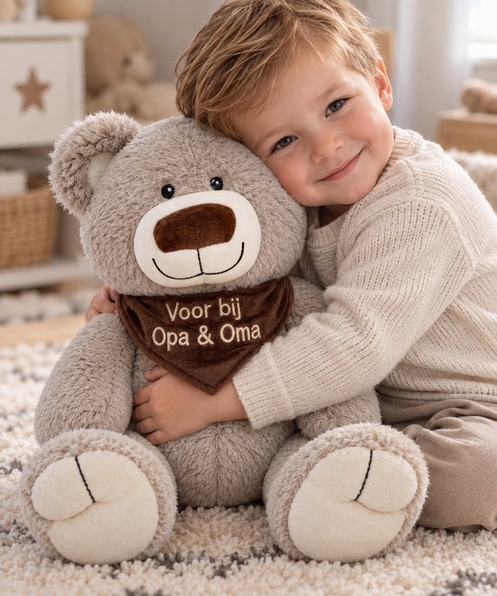 Grote Knuffelbeer 45 cm – Voor bij Opa & Oma – Zwangerschapsaankondiging – Geborduurde Knuffel – Cadeau voor Opa en Oma – Cadeau voor de Liefste Opa & Oma – Beer – Grijs — afbeelding 2