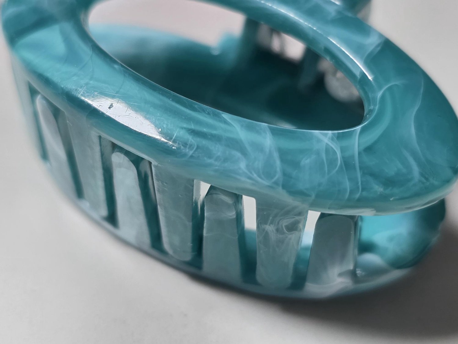 Zenner haarklem medium ovaal - turquoise blauw - open ovalen haarspeld midi 4,5 x 3,5 cm