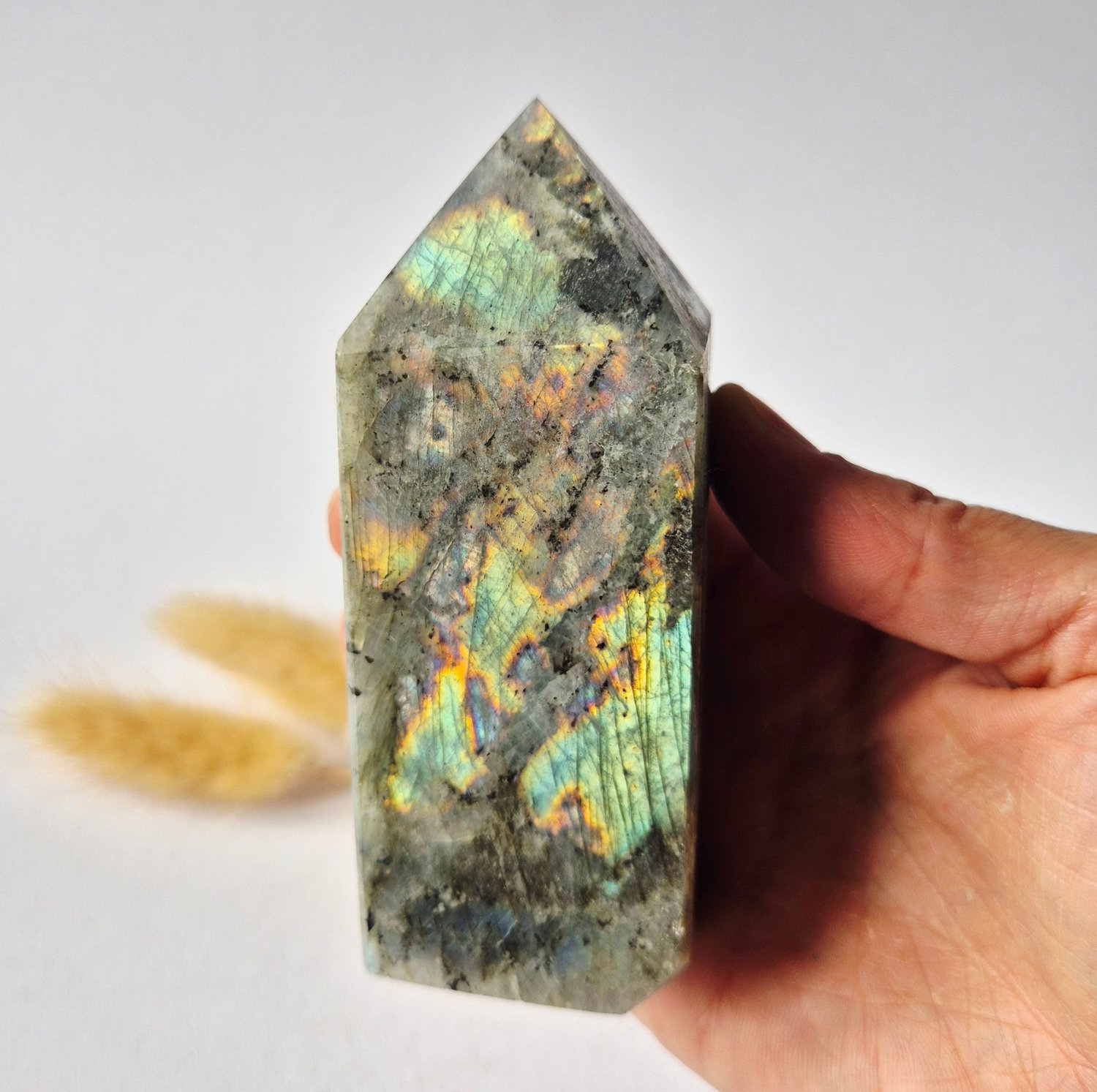 Moonlight Gemstones XL Edelsteen Paarse / Oranje Labradoriet Tower met Regenboog Flash – 285g Meerkleurig