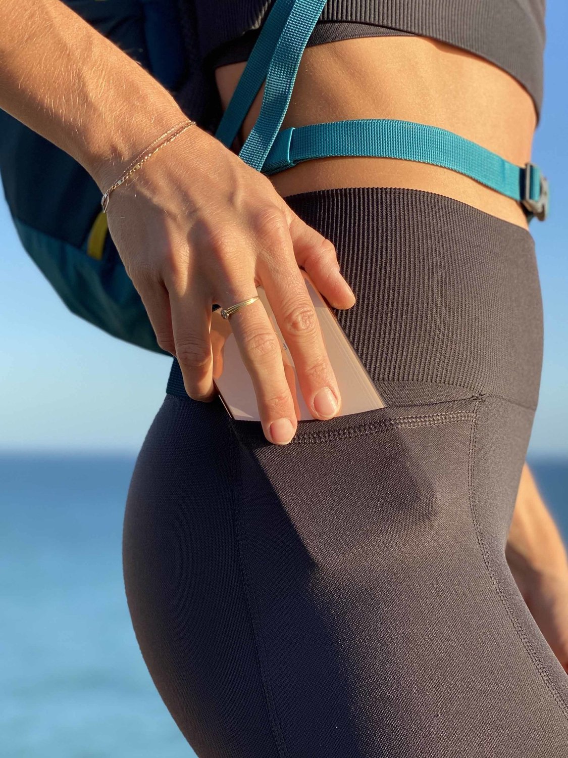 REVIVE Amarante - Sportshort Dames - Seamless, High Waist, Yoga - Jet Black - Maat S
