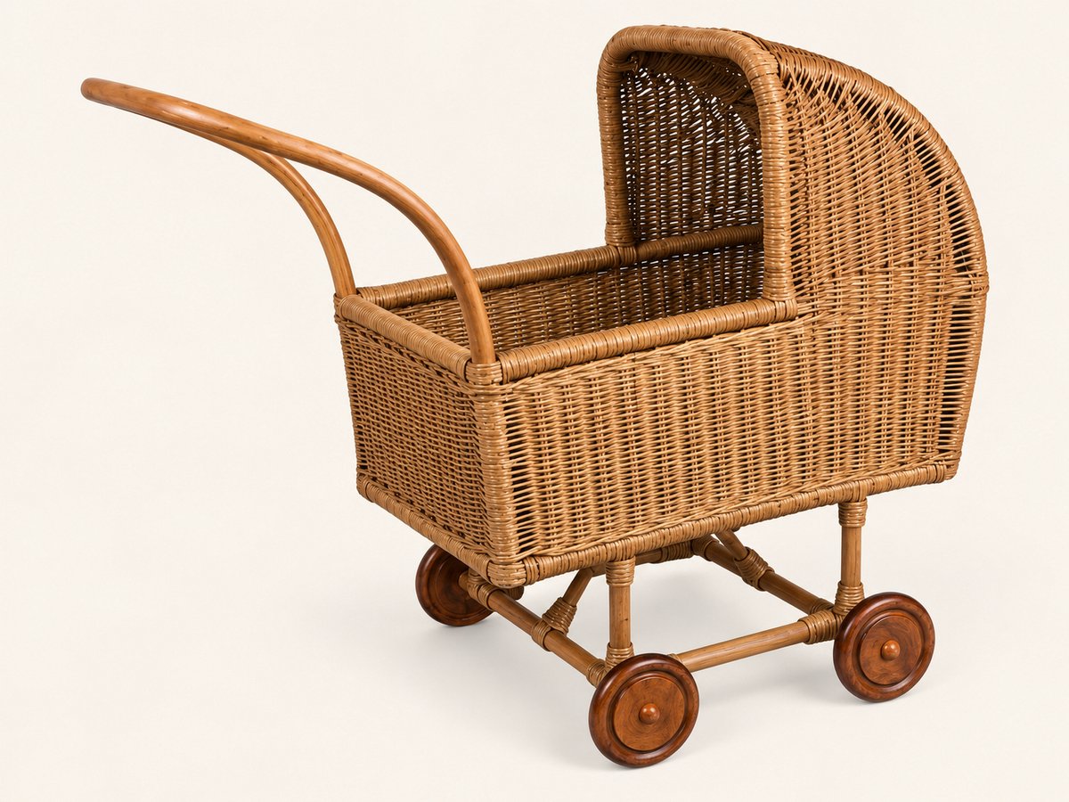 BOECK - Rieten Poppenwagen Bruin – Vintage Rotan Poppenwagen met Houten Wielen – 70 x 34 x 67 cm – Vanaf 1 Jaar