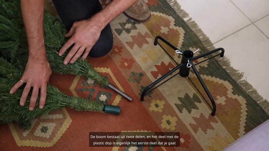 Levensechte Nordmann Kerstboom 150cm (zeer luxe en vol: 1.293 takjes, incl. 765 realistische takjes) - incl. 20 LED Kaars lampjes - 3 jaar Garantie - Unieke Natuurlijke Structuur - Zeer makkelijk op te zetten - Nederlands Design van Christmas1967