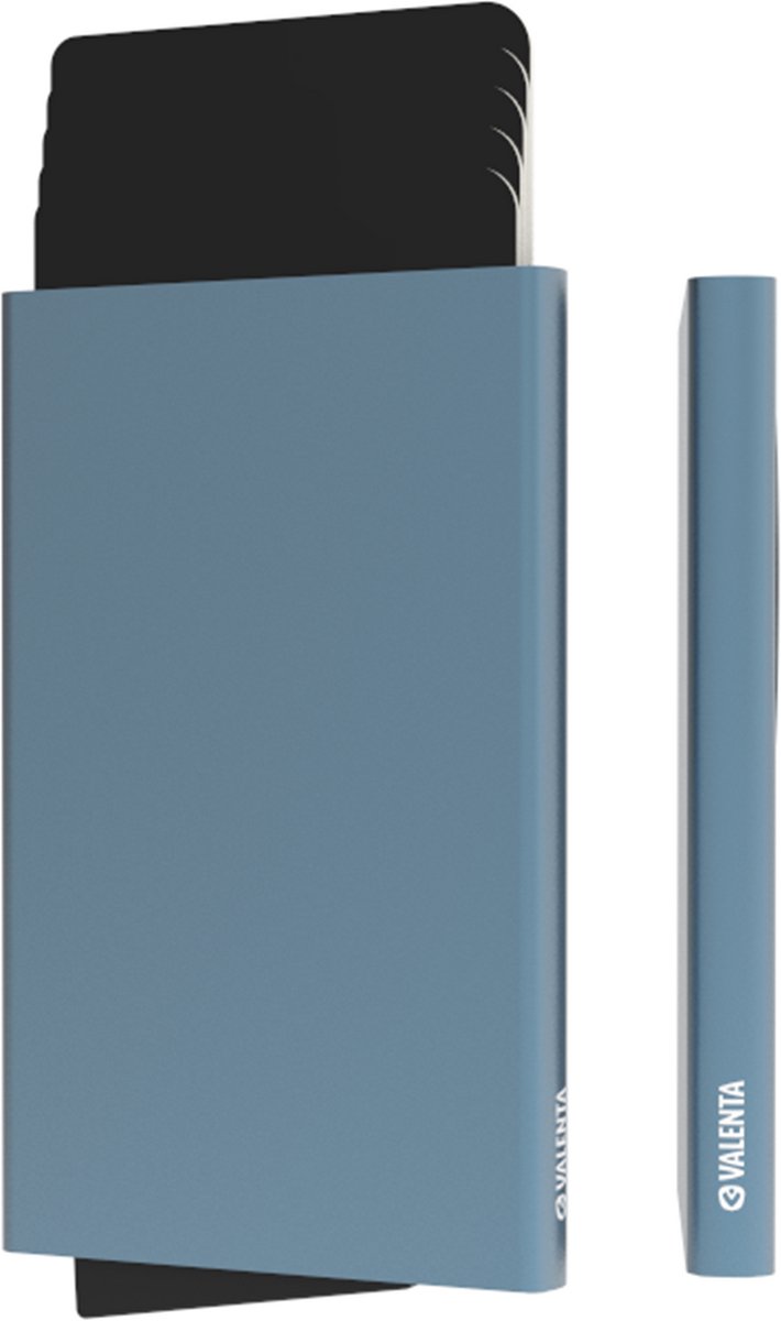 Valenta MagSafe Pasjeshouder Lichtblauw - Aluminium Cardprotector iPhone 12 t/m 18 – 6-7 Pasjes – RFID/NFC Bescherming – Dun 8 mm