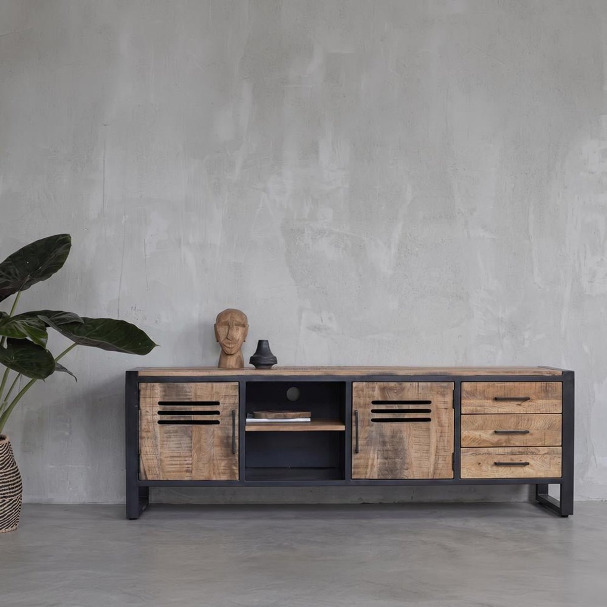 Mahom Mangohouten TV Meubel Henderson 180 cm Mahom Industrieel - TV Meubel van Mangohout & Metaal - Industriële TV Meubel Bruin