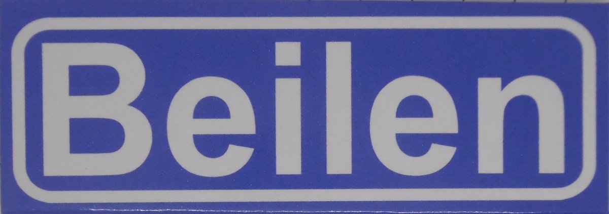 Souv© - koelkast magneet - plaatsnaam bord - kombord - souvenir - koelkastmagneetje - relatiegeschenk Beilen