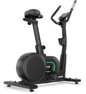 Zwarte hometrainer met een verstelbaar zadel en groene accenten op de machine.
