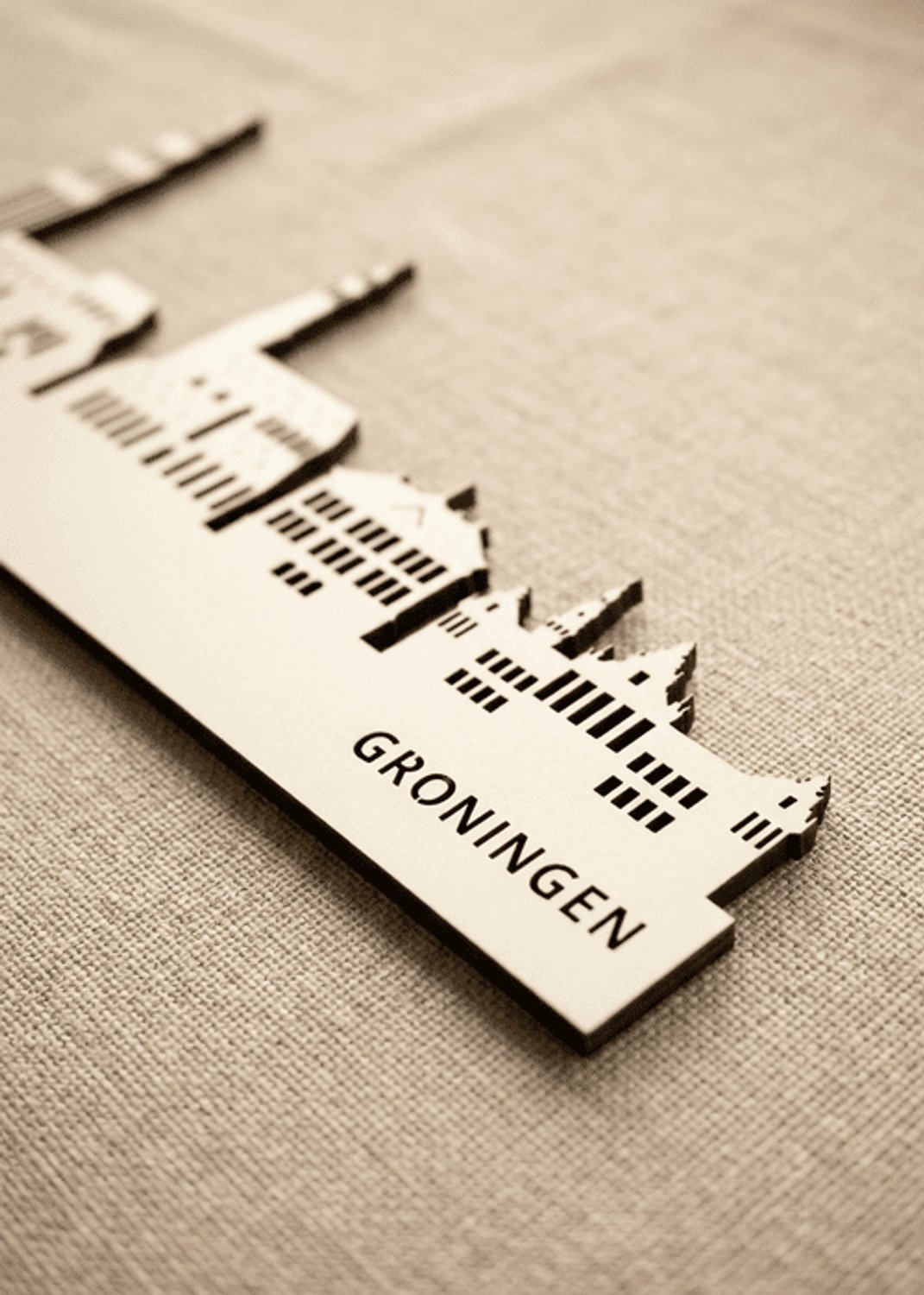 Houten Skyline Groningen | Wanddecoratie voor aan de muur | Wit MDF | 100 x 20 cm