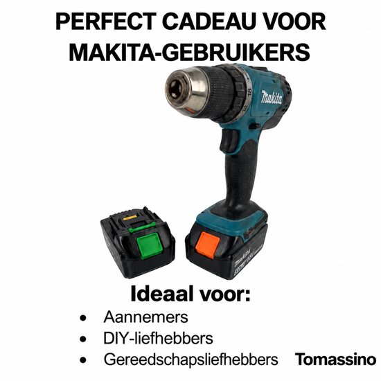 Makita-schroefboormachine met een accu voorzien van een oranje knop, naast een losse accu met groene knop.