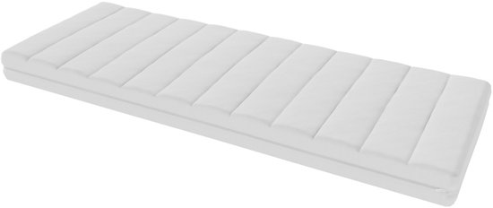 Wit matras met doorgestikt banenpatroon en ritssluiting.