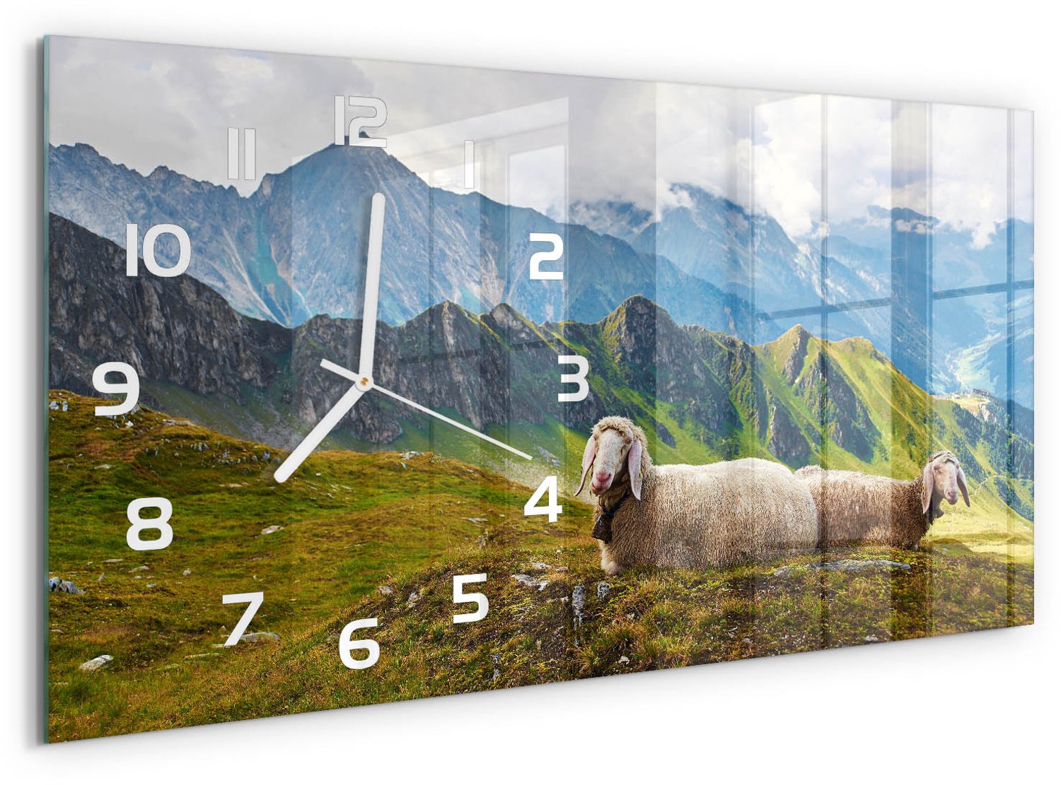 TULUP Wandklok - Schapen in de Alpen Moderne Wandklok Glas - 60x30 cm - Veelkleurig Wandklok Glas Decoratie - Witte handen - Rechthoekige Klok - Glazen Wandklok Design - Klok Glas Met Opdruk