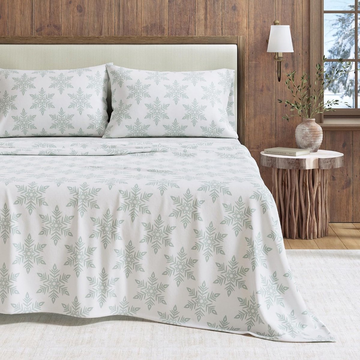 Bay Home Flanellen lakenset, kingsize - 100% Turks katoen, dubbel geborsteld, bedrukte lakens - ultrazacht, gezellig, 4-delige beddengoedset (sneeuwvlok - eenvoudig wit)