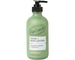 Upcircle Beauty - Hand + bodylotion met bergamot + vitamine E - Natuurlijk - Duurzaam