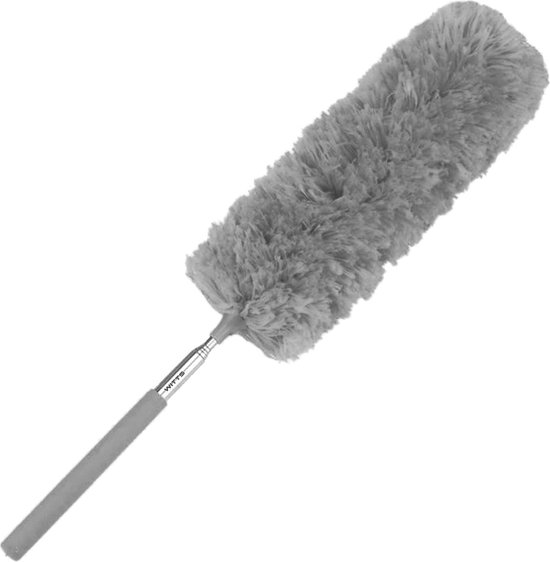 Grijze plumeau met grijze handgreep en roestvrijstalen steel, op een witte achtergrond.