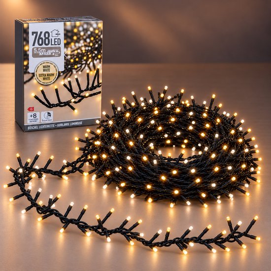 EasyMart Clusterverlichting 768 LED - Kerstverlichting - Kerstboomverlichting Extra Warm Wit - Voor Binnen en Buiten - Timer - 8 Lichtfuncties met Geheugen - IP44 - 5,5 m Verlicht + 3 m Aanloopsnoer - 8,5 m Totale Lengte - Kerstdecoratie