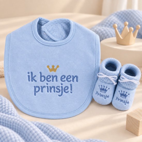 Petit Villain – 2-delige Baby Giftset Prinsje – Blauwe Slab met Babyslofjes – Ik ben een prinsje – Kraamcadeau Jongen — afbeelding 2