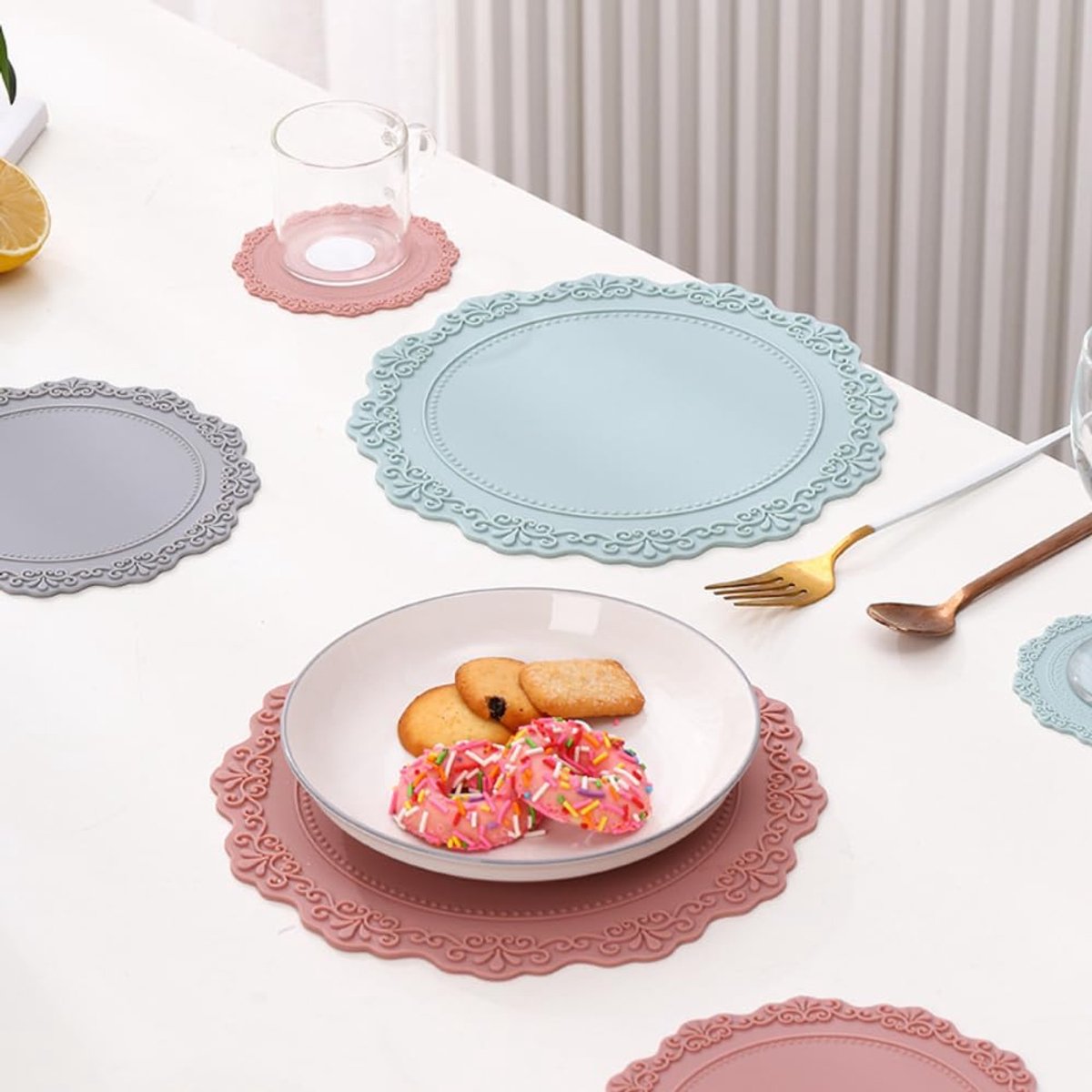 Placemats met een diameter van 23 cm, kanten siliconen placemat, afwasbaar, waterdichte placemat, antislip placemat, voor eettafel, keuken, donkerblauw