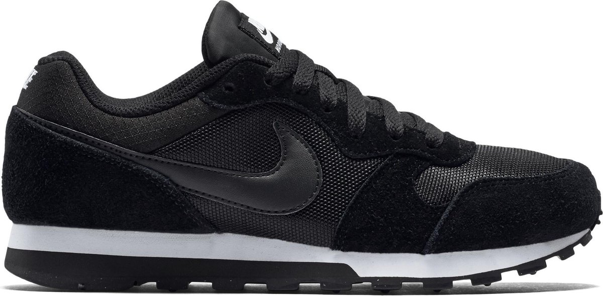Nike Md Runner 2 Dames Sneakers - Black/Black-White - Maat 38.5 | bol.com