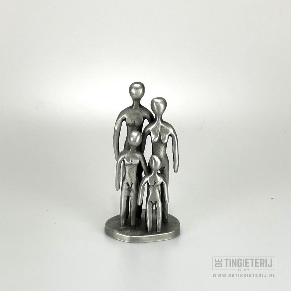 Sculptuur ''Het Gezin'' - Echtpaar + 2 Kinderen - Beeldje familie - klassiek - tinnen huwelijk - 10 jaar getrouwd - Cadeau Moederdag - Geschenk Moederdag