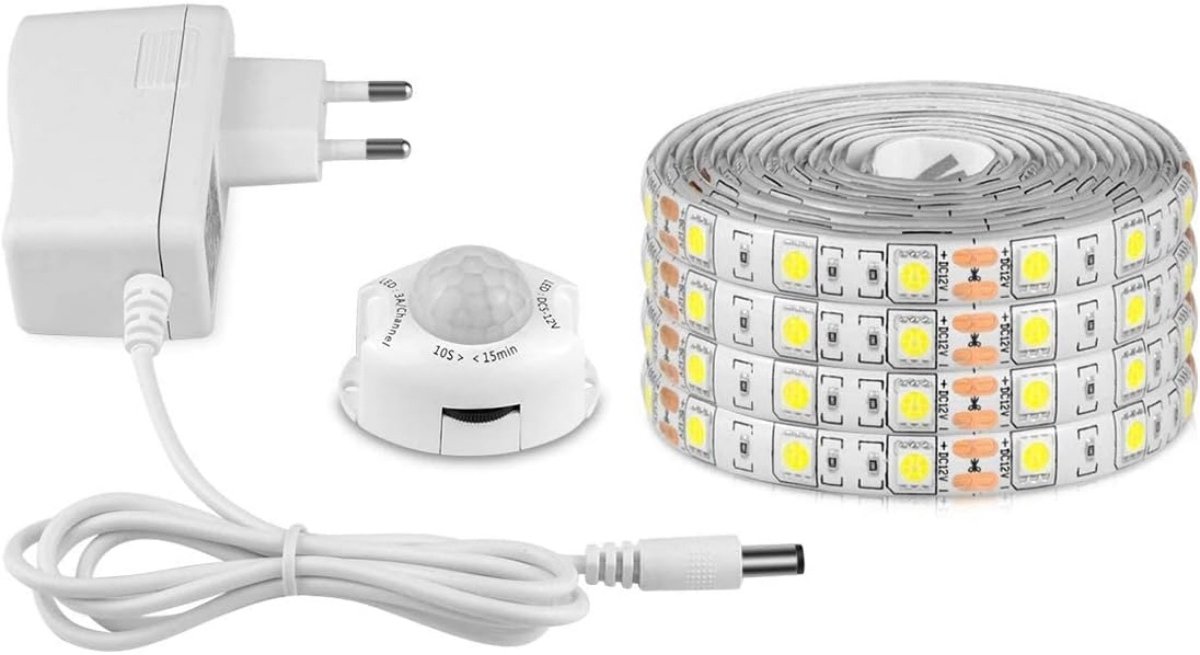 GelldG LED-lichtstrip - met bewegingsmelder - Oplaadbare LED-lichtstrip - Geschikt voor kledingkasten, slaapkamers, keukens, gangen en kelders - Warm wit - 5 m