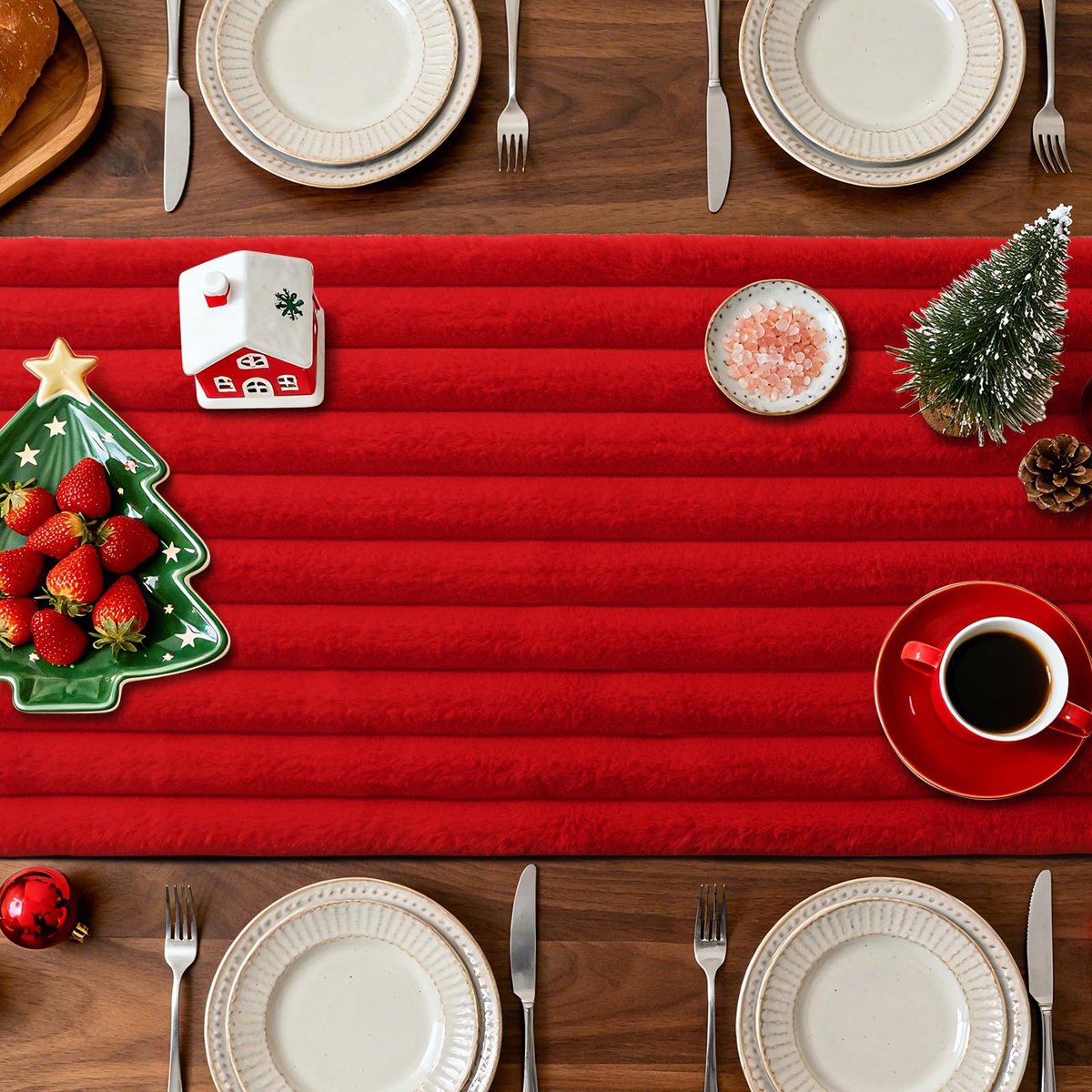 Unyqoos® Rode feestelijke tafelloper van voor binnen en buiten decoratie