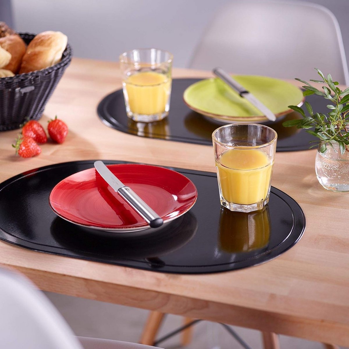 Set van 4 Vinyl Placemats Zwart Ovaal 45.5 x 29 cm