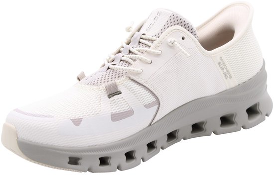 Witte Skechers Slip-ins Glide-Step Pro instapper met grijze zool en details.