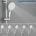 Handdouche met water dat uit vijf verschillende standen sproeit, chroom.