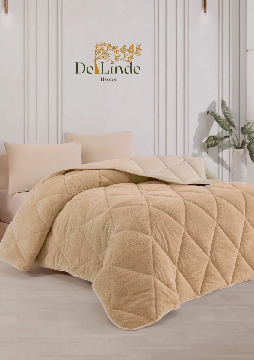 Dekbed zonder overtrek - Beige - 220x240 cm - Lits-jumeaux - 2 in 1 Dekbed - Teddy - Zacht & Hypoallergeen - 4 Seizoenen - Dubbelzijdig - Wasbaar - Ultra Soft - De Linde Home