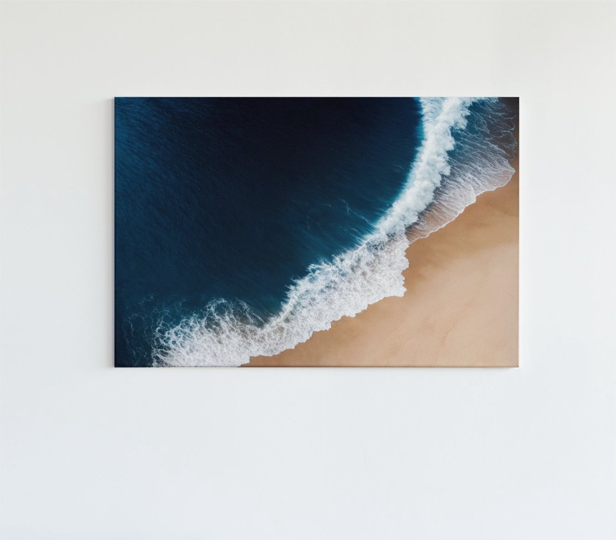 Trendex Global Canvas Schilderij - Strand en Golven - Wall Art - Blauw - Zee - Landshappen - Woonkamer - Slaapkamer - 150x100 cm