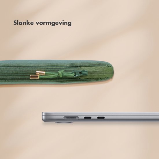 Selencia Laptop Sleeve - Housse pour ordinateur portable adaptée à 16,2 pouces / 16 pouces / 15 pouces / 15,3 pouces / 15,6 pouces - Selencia Corderoy Sleeve - vert
