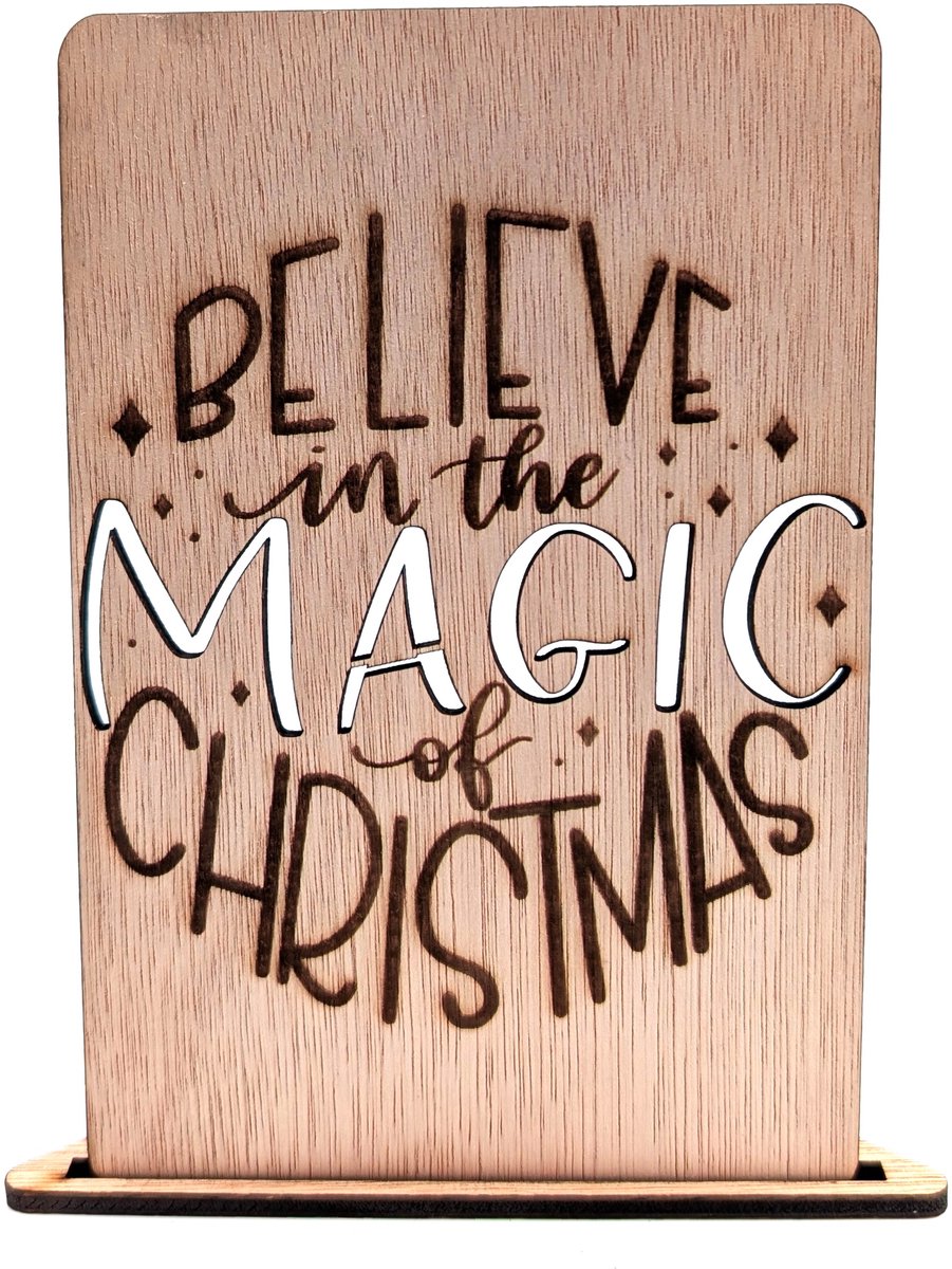 Houten kerstkaart – Believe in the Magic of Christmas – tekst uitsnede – kerstkaart met envelop – luxe kerstkaarten