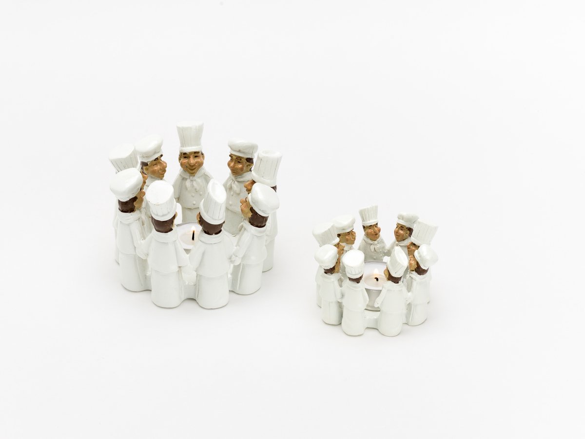 Theelichthouder kok - meesterkok- 13x13x10.5 cm - Handbeschilderd - Keramiek - wit creme- Waxinelichthouder Zomer en Winter