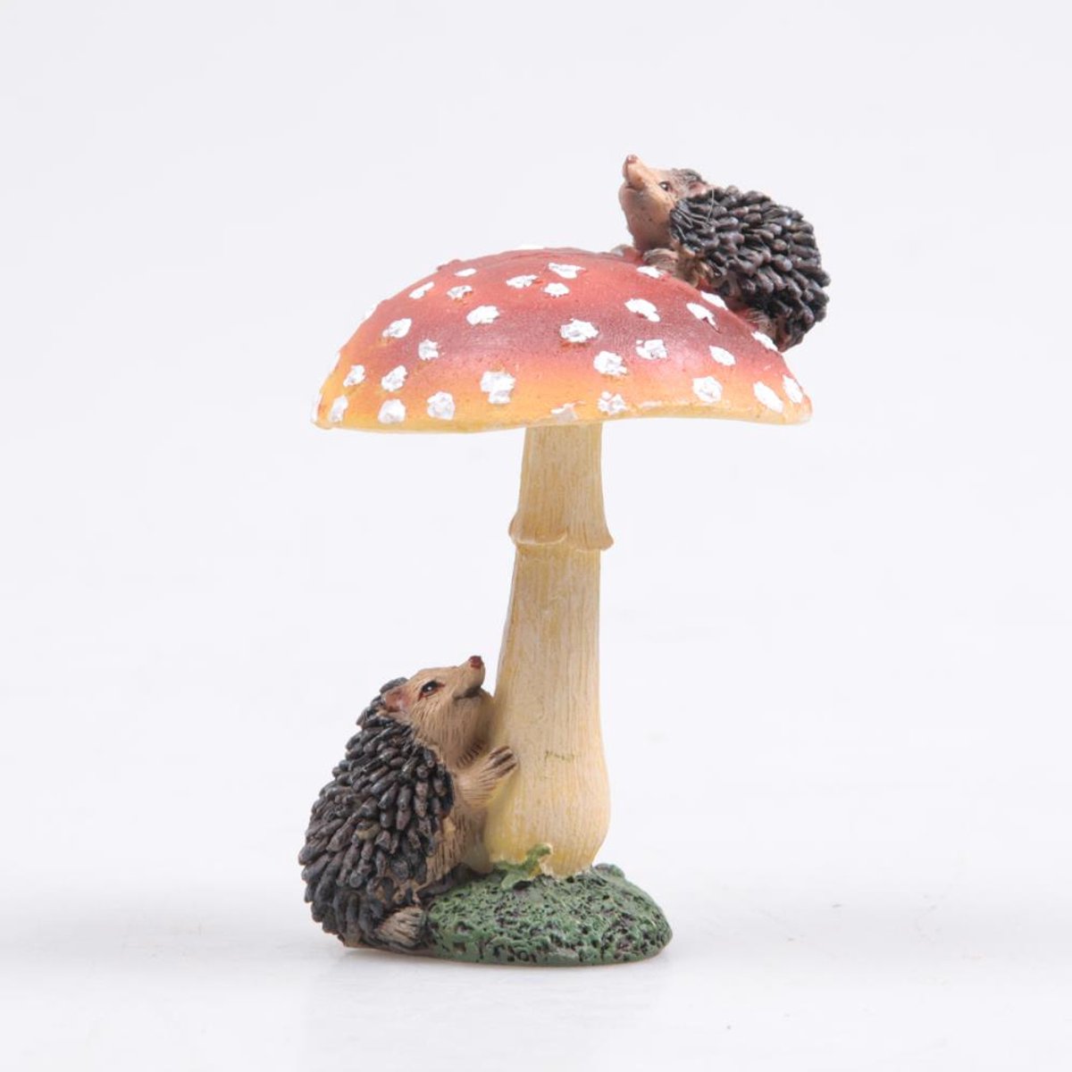Paddenstoel met egel 7x6,5x11cm