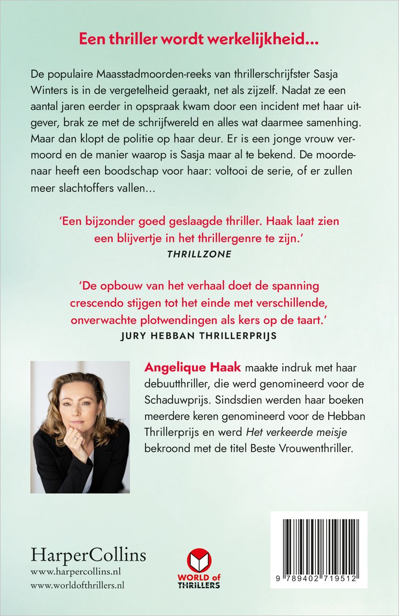 Een vrouw met bruin haar, die naar links kijkt, met de titel Angelique Haak en een barcode.