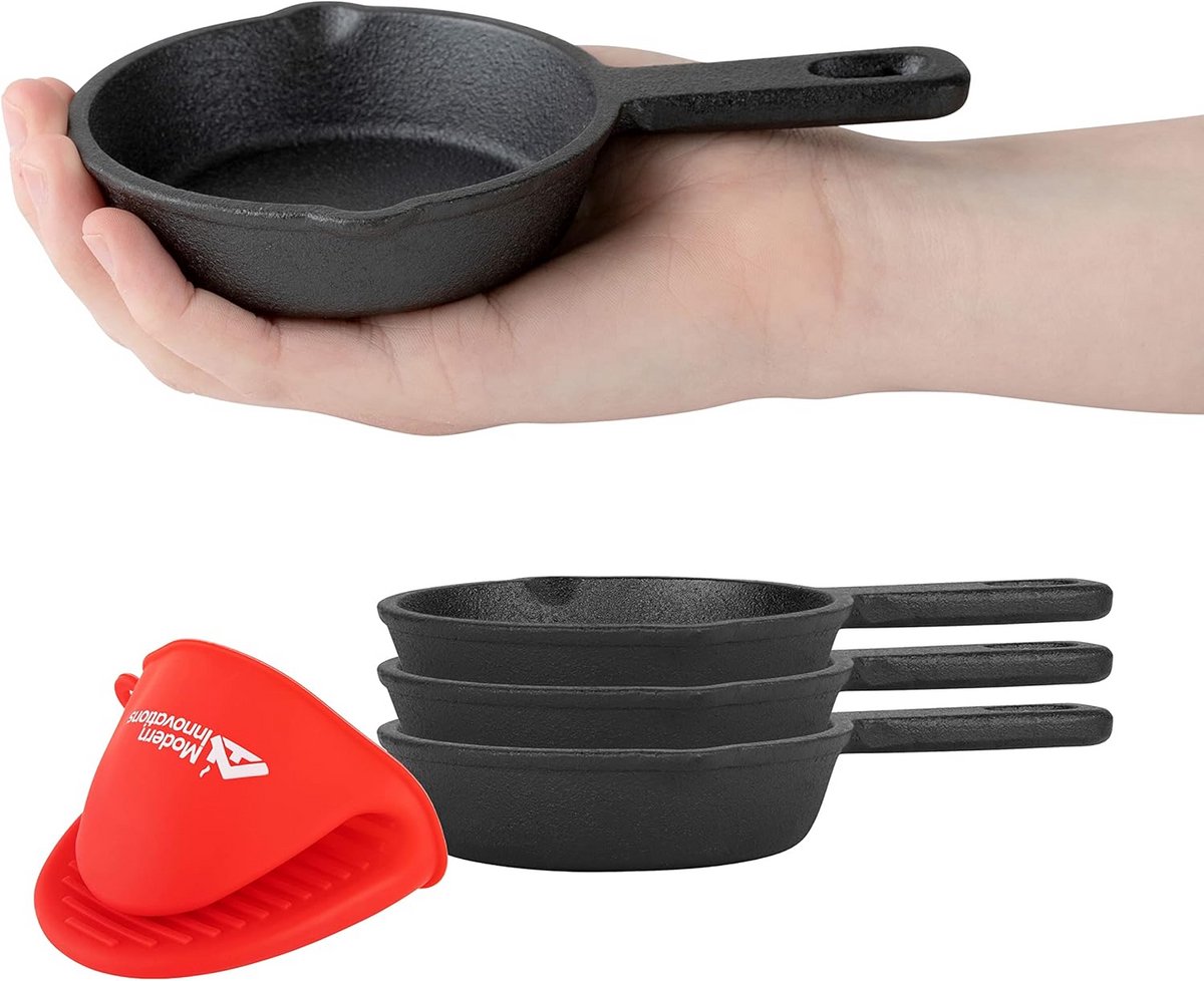 Mini gietijzeren koekenpan set 4 delig met siliconen handschoen 3,5 inch