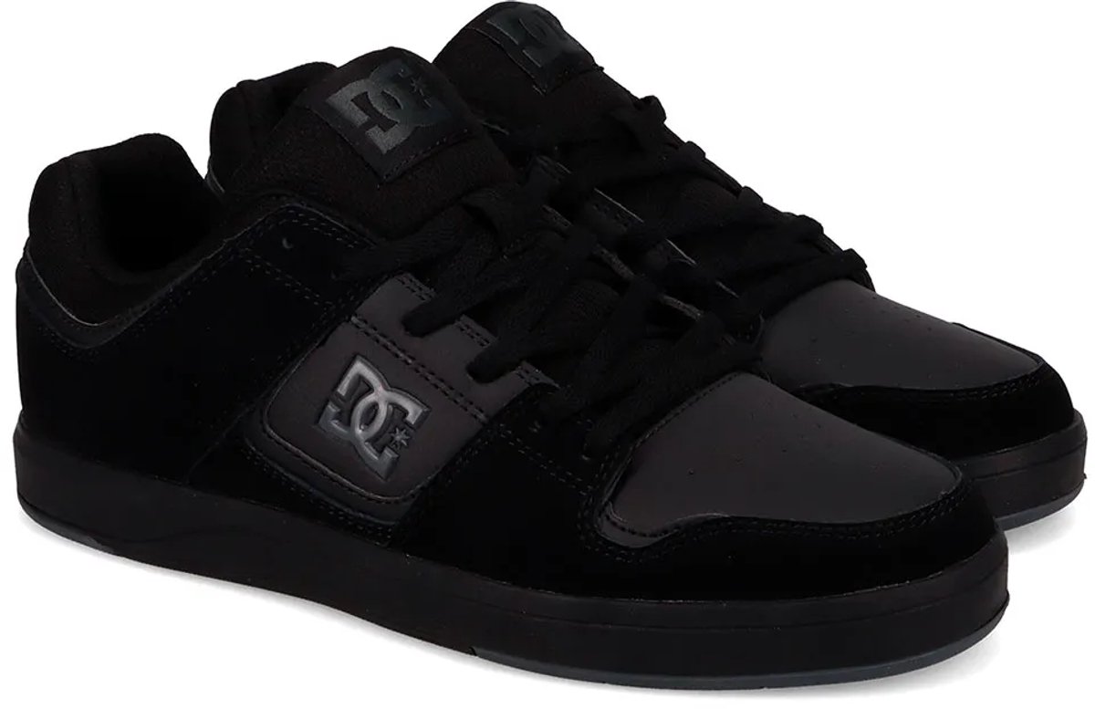 Dc Shoes Cure Schoenen 1/2 Man Zwart