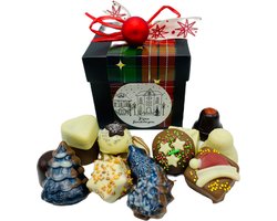 Cho-lala Kerst giftbox Fijne Feestdagen - chocoladecadeau - giftbox zwart/wit - mix van 350 gram kerstchocolade, kerstbonbons, kerstgeschenk - Merry X-mas - Kerst 2025